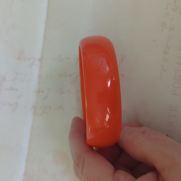 Vintage Lucite Bangle Orange & Black Best Plastics + Orange Bakelite Bangle - Picture 10 of 12